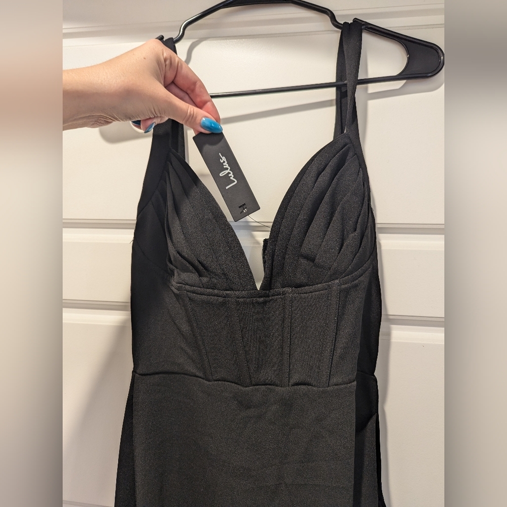 NWT Lulu's Floor Length Side Slit Corset Style Elegant Black Sleeveless Dress